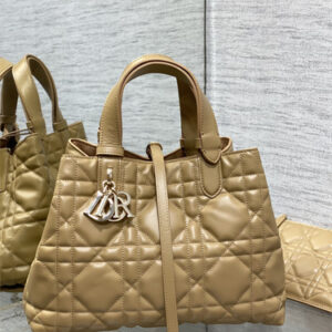 CD MEDIUM TOUJOURS BAG Macrocannage Calfskin Caramel
